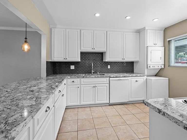 4624 W Point Loma Blvd #14 — Photo 9