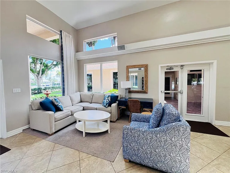 3250 W Crown Pointe Blvd #101 — Photo 35