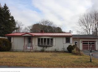 35 Heath Ln, Auburn, ME 04210