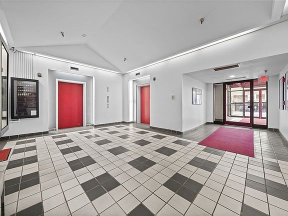 3rd image of 5850 Centre Ave APT 503