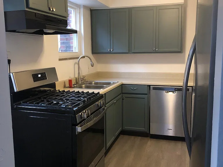 125 Longvue Dr #B — Photo 1