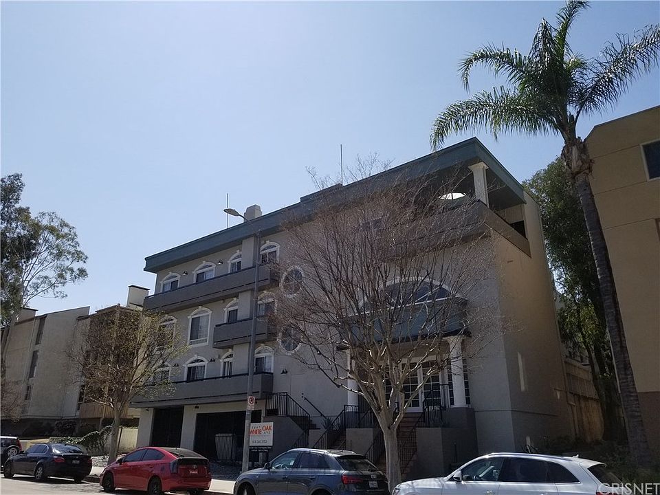 1st image of 5445 White Oak Ave #105