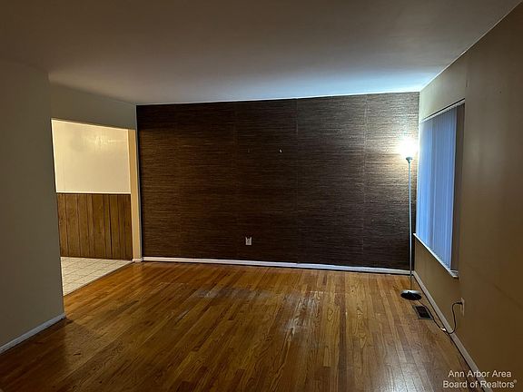 3rd image of 27848 Eastwick Sq #81