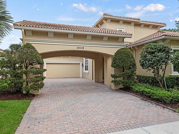 5th image of 10115 SW Nuova Way