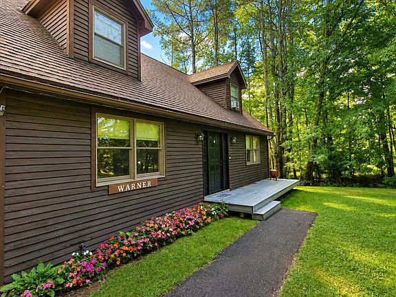 3rd image of 9 Pine Grove Avenue