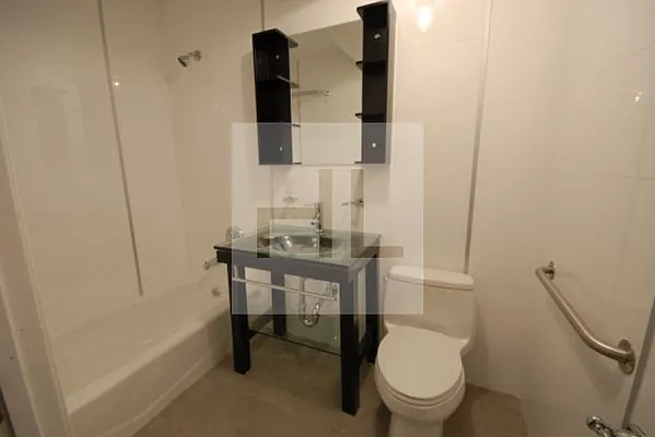 Rented by Highline Residential | media 4