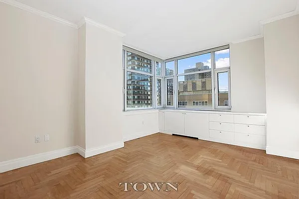 Rented by Town Residential | media 8