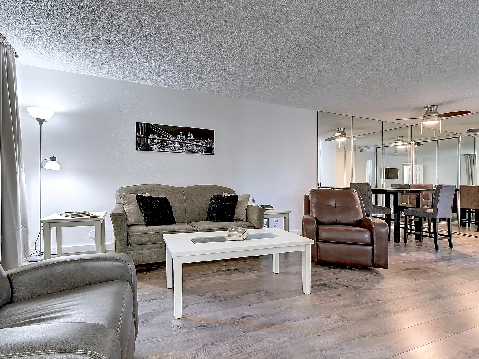 1 bed, 814 sqft, $2,500 — Photo 2