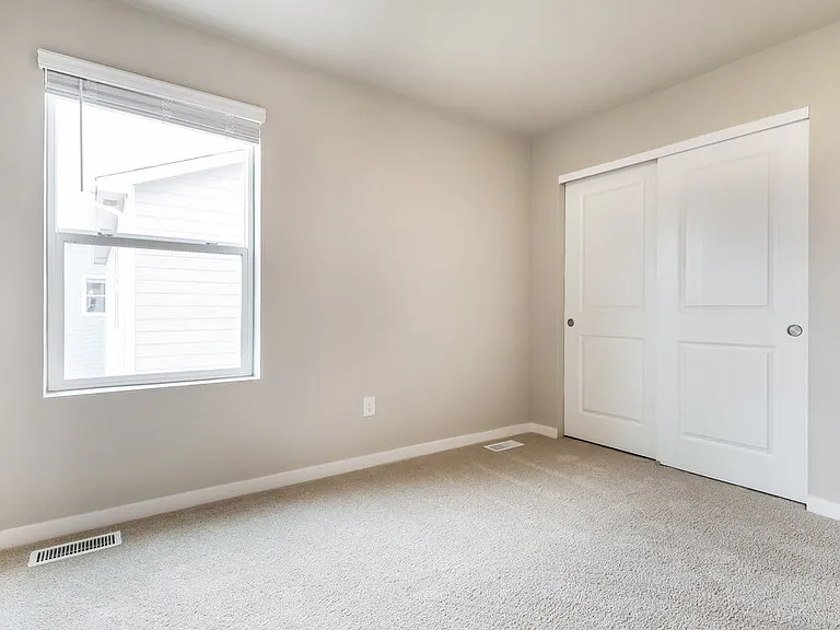 2211 Christina St — Photo 15