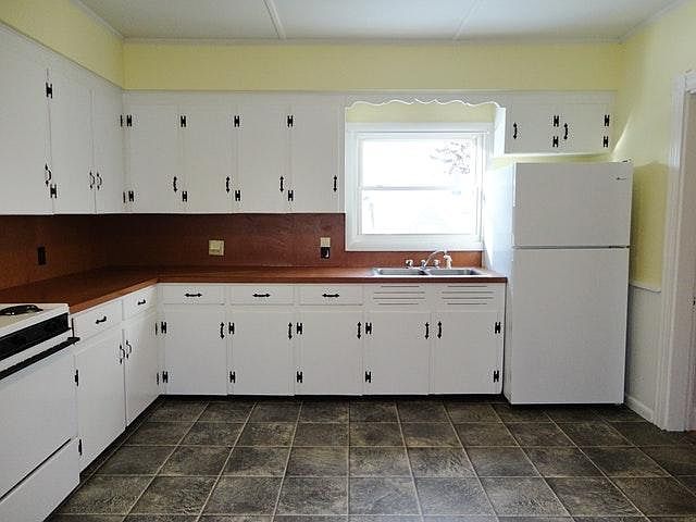 Kitchen view 1
