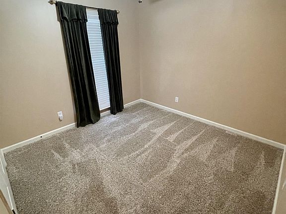4th image of 10207 Morning Hill Dr
