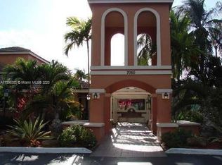 7010 NW 179th St APT 108, Hialeah, FL 33015