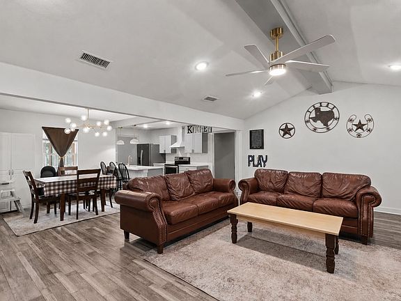 4th image of 110 Pierce Dr