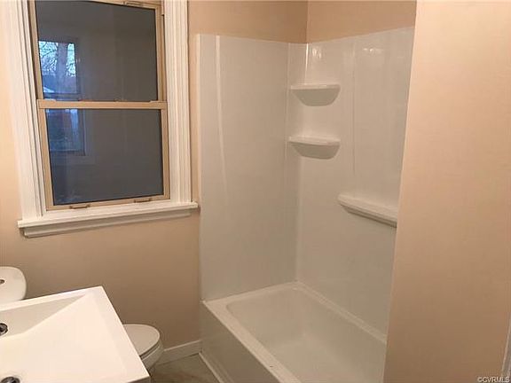 5th image of 1902 Elkridge Ln