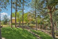 Colonial Park Dr-L1609-003.jpg