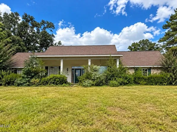 422 Cambridge Ln, Jackson, MS 39212