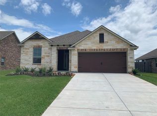 223 Racetrack Ln, Montgomery, TX 77356