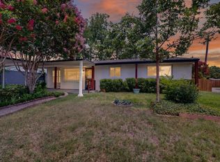 1125 Woodcrest Dr, Garland, TX 75040