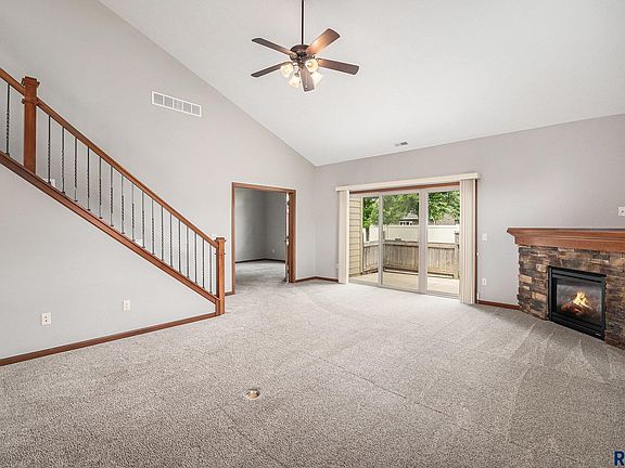 4th image of 3512 W 91st Pl