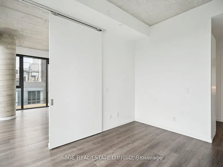 7 Smith Cres #Penthouse 808 — Photo 10