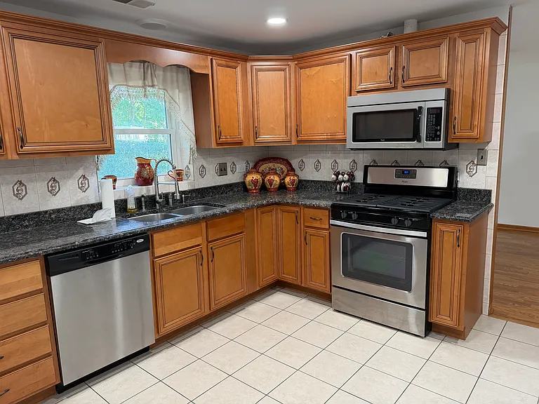 1832 W Weathersfield Way — Photo 23