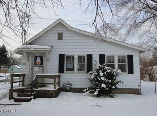 4563 Pinehurst Ave SW, Wyoming, MI 49548