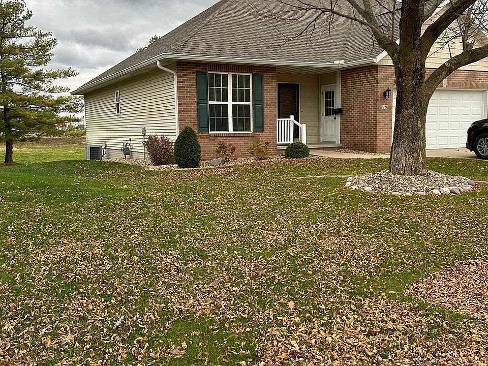 2nd image of 18 Meadowbrook Ln