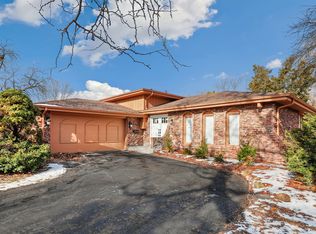 3518 S Manor Dr, Lansing, IL 60438