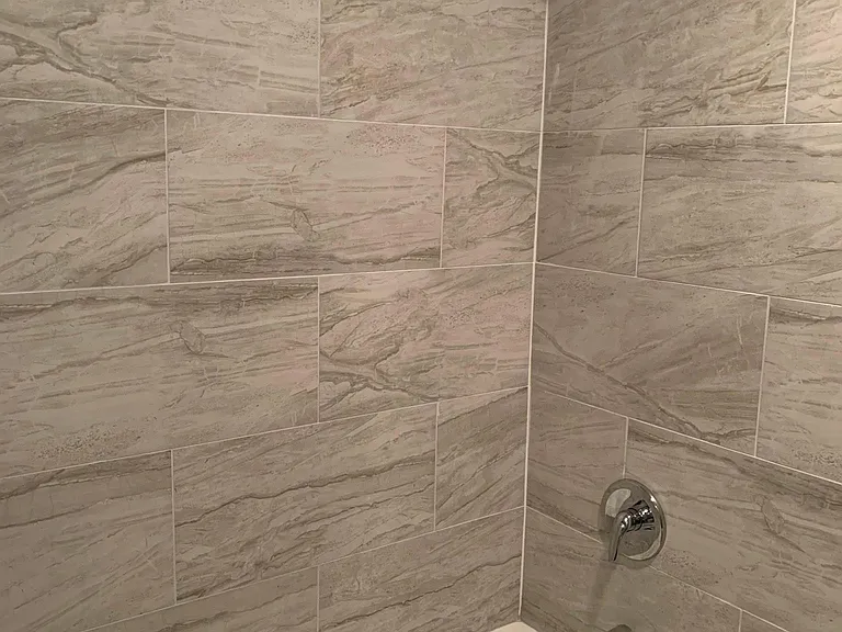 375 Shelley Dr #B — Photo 3