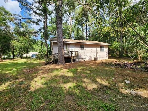 2nd image of 834 Clover Way
