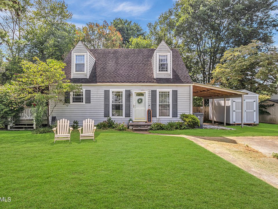 1st image of 1920 Woodrow Dr