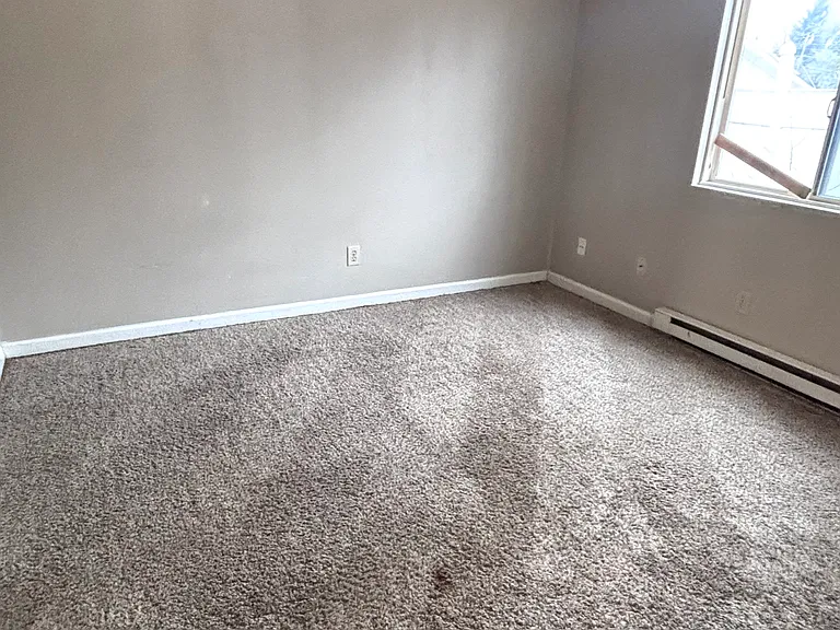 5712 Edson St — Photo 6
