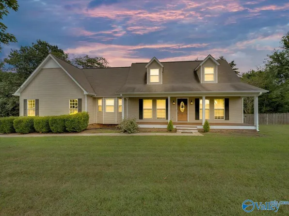 1861 Jeff Rd, Huntsville, AL 35806