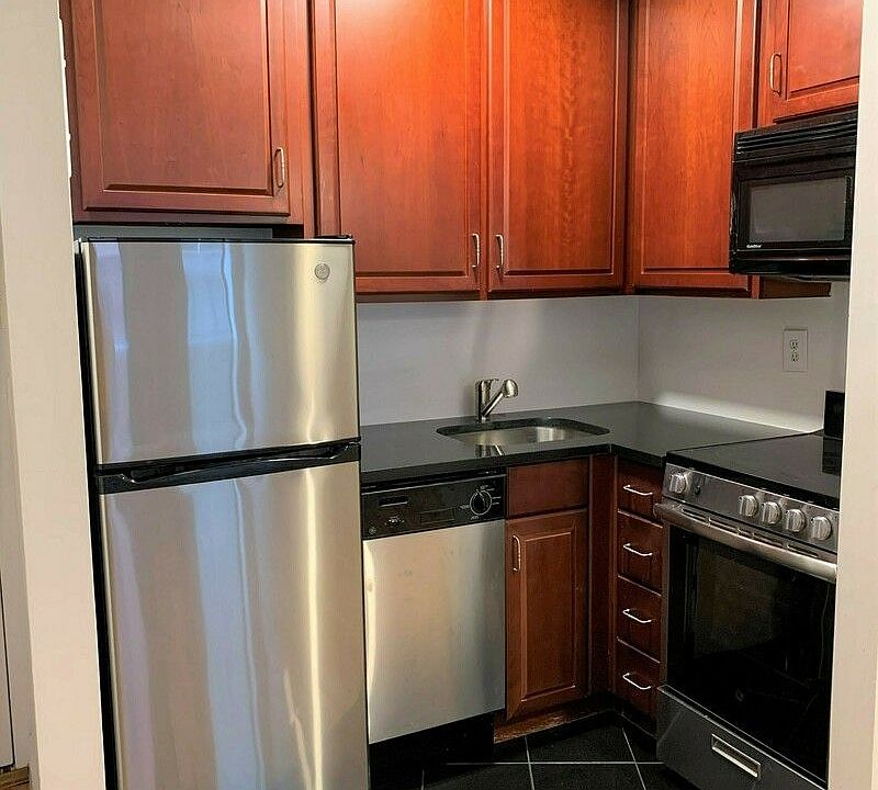 1st image of 525 W 49th St APT 2A