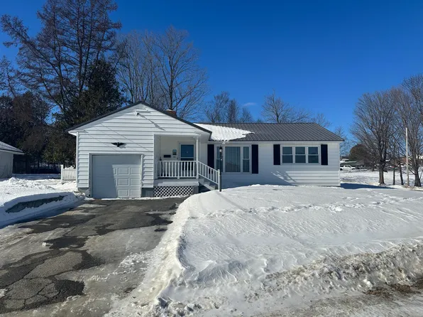 44 Pine Street, East Millinocket, ME 04430