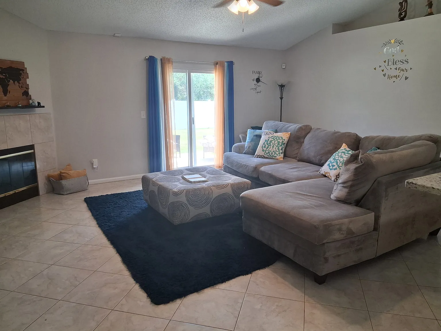 2 bed, 2156 sqft, $2,300 — Photo 2