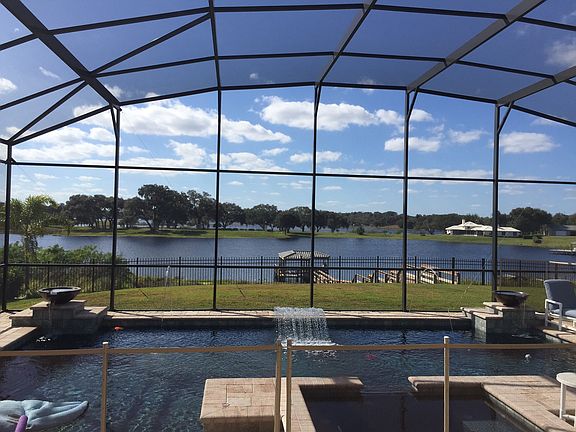 4th image of 1003 Johns Point Dr