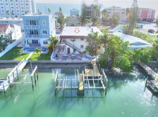 8535 Blind Pass Dr APT 204, Saint Petersburg, FL 33706