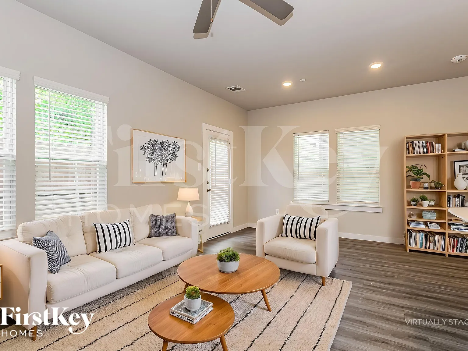 3 bed, 2.5 bath, 1619 sqft, $1,995 — Photo 4