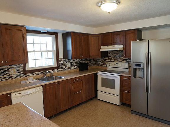 kitchen with breakfast counter or extra space
