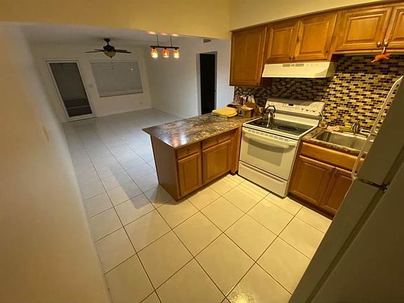 3rd image of 3850 NE 21st Way APT 53
