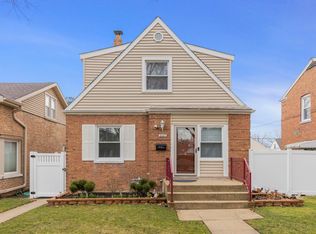 2527 Elm St, River Grove, IL 60171