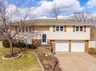 2417 W Cabana Ct, Peoria, IL 61614