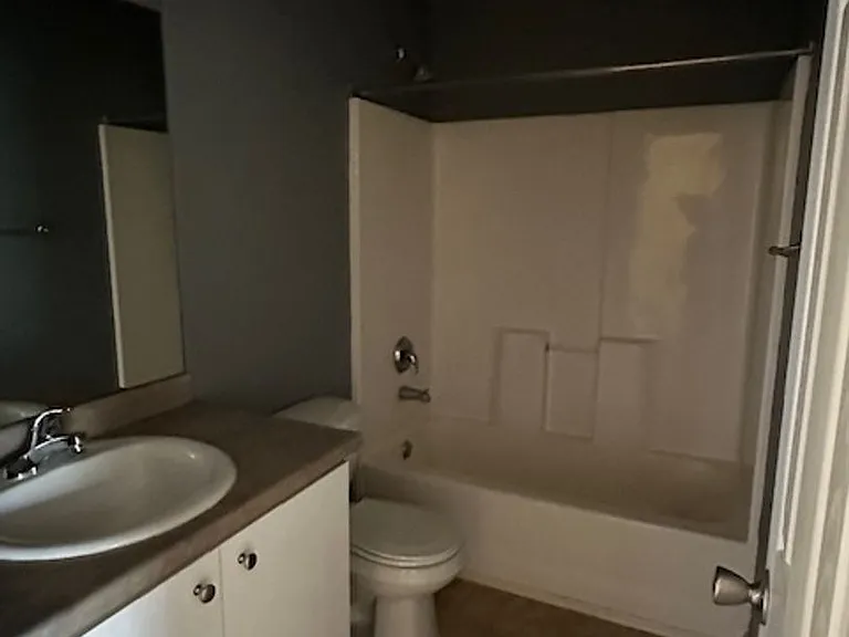 7002 White Pine Ave — Photo 4