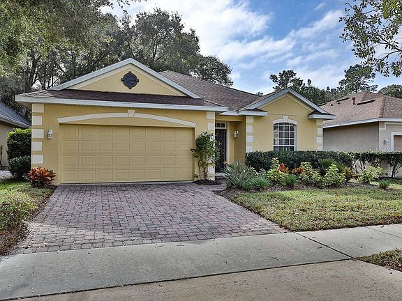 3rd image of 211 Asterbrooke Dr
