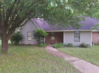 104 Briarwood Cir, Tupelo, MS 38804