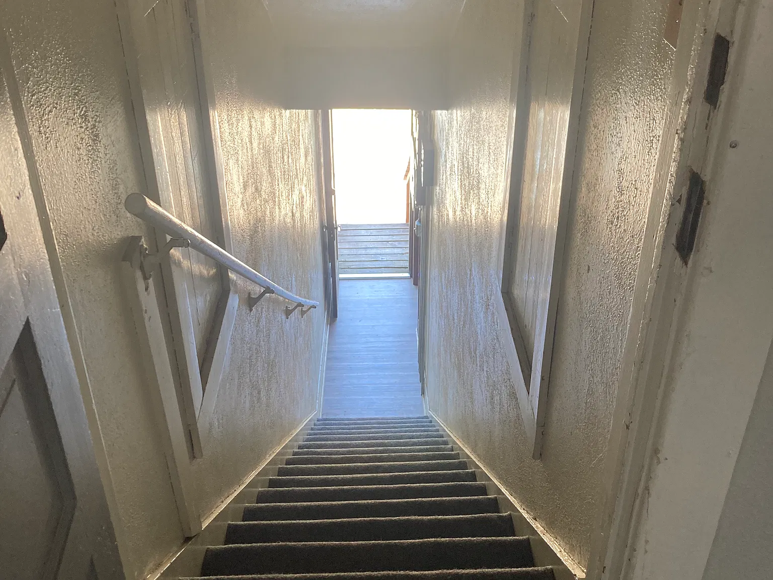 1 bed, 700 sqft, $1,000 — Photo 4