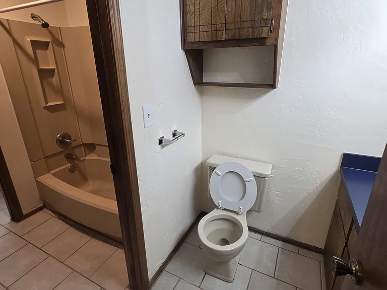 9021 Roxbury Ter — Photo 16