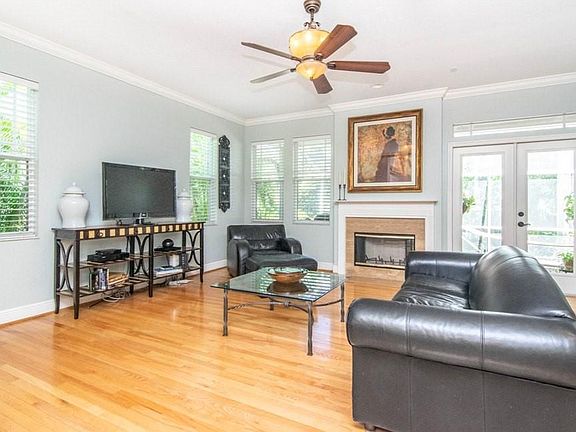 4th image of 2887 Bayshore Trails Dr