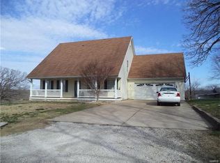 1312 Highacres Dr, Saint Clair, MO 63077